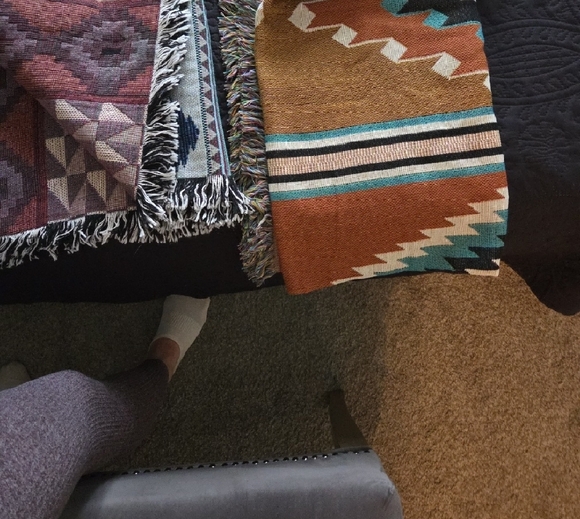 Geometric Patterned Throw Blanket Set - Picture 5 of 7